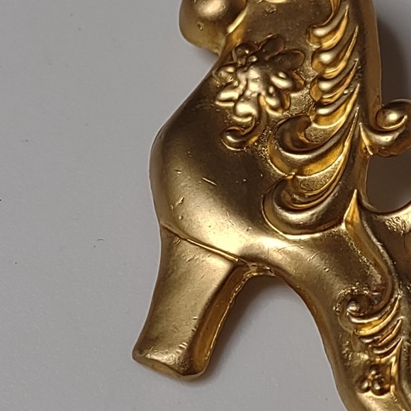 Gold Tone Metal High Heel Shoe Brooch - Picture 6 of 12